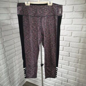 Reebok Ladies Size XL Peach-Pink Dark Grey & Black Capri Length Leggings